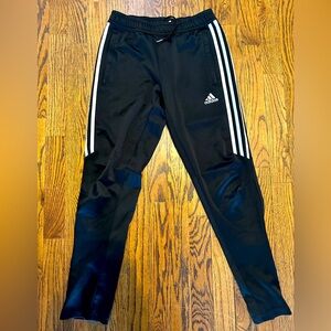 Adidas Jogger Style Athletic Pants Youth Size M (10-12/12)